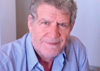 Συνέντευξη με τον Γιάννη Δεβελέγκα με αφορμή τις κυκλοφορίες των νέων μουσικών άλμπουμ του