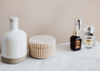 Εκπτωτικοί κωδικοί και προσφορές σε σαμπουάν για λιπαρά μαλλιά